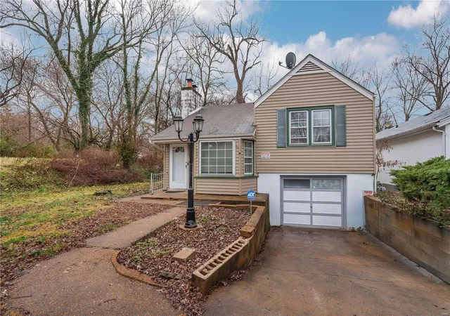 Photo 1 of Single family home for sale at 703 Cunniff Pl, Saint Louis, MO 63135 | MLS# 24078827 | Listing updated on 2025-01-02