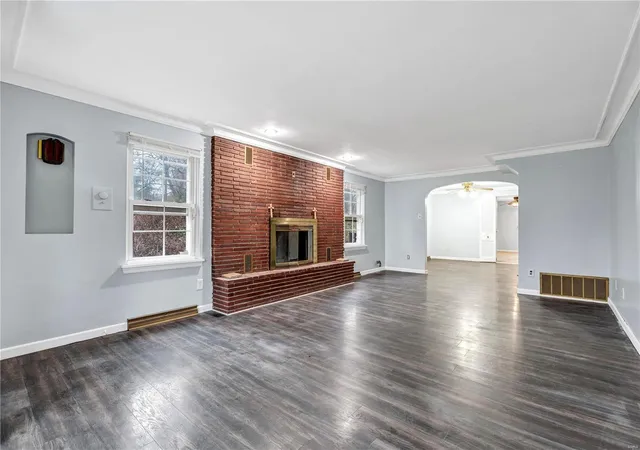 Photo 3 of Single family home for sale at 703 Cunniff Pl, Saint Louis, MO 63135 | MLS# 24078827 | Listing updated on 2025-01-02