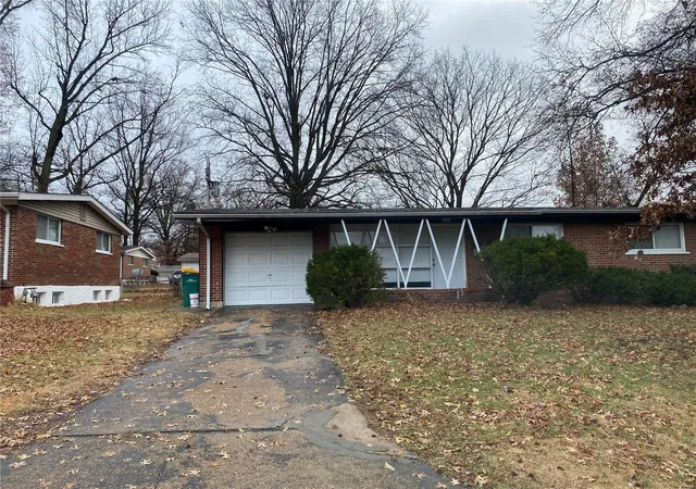 Photo 1 of Single family home for sale at 10514 Rothwell Dr, Saint Louis, MO 63136 | MLS# 24078854 | Listing updated on 2024-12-31