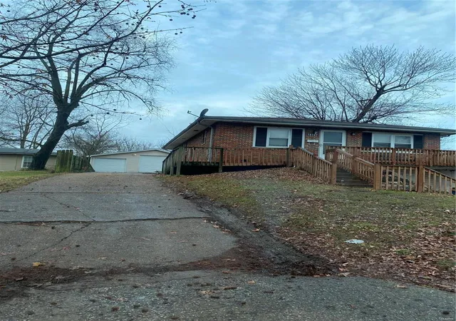 Photo 1 of Single family home for sale at 10107 Castle Dr, Saint Louis, MO 63136 | MLS# 24078856 | Listing updated on 2024-12-31