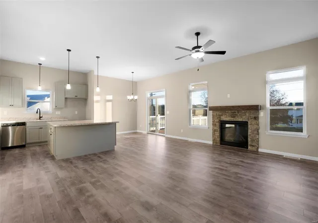 Photo 3 of Single family home for sale at 20 Matthias #20 STB, Washington, MO 63090 | MLS# 24078889 | Listing updated on 2025-02-27