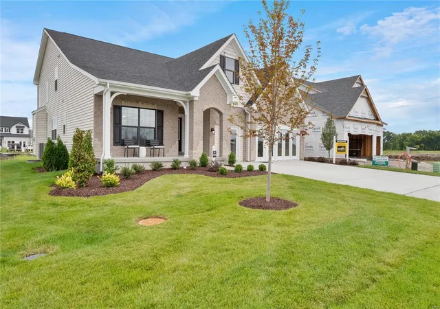 Photo 1 of Single family home for sale at 8001 Cotswald Trl, Saint Charles, MO 63304 | MLS# 24078965 | Listing updated on 2025-01-07