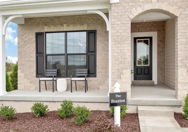 Photo 3 of Single family home for sale at 8001 Cotswald Trl, Saint Charles, MO 63304 | MLS# 24078965 | Listing updated on 2025-01-07