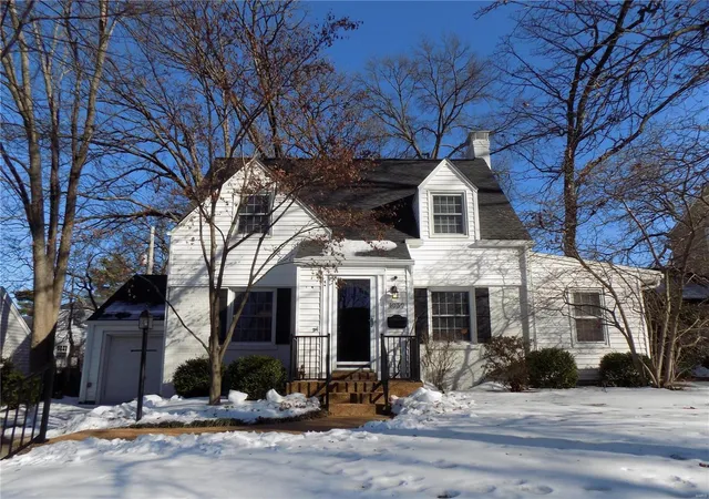 Photo 1 of Single family home for sale at 1030 Sylvan Pl, Saint Louis, MO 63122 | MLS# 24078973 | Listing updated on 2025-03-17