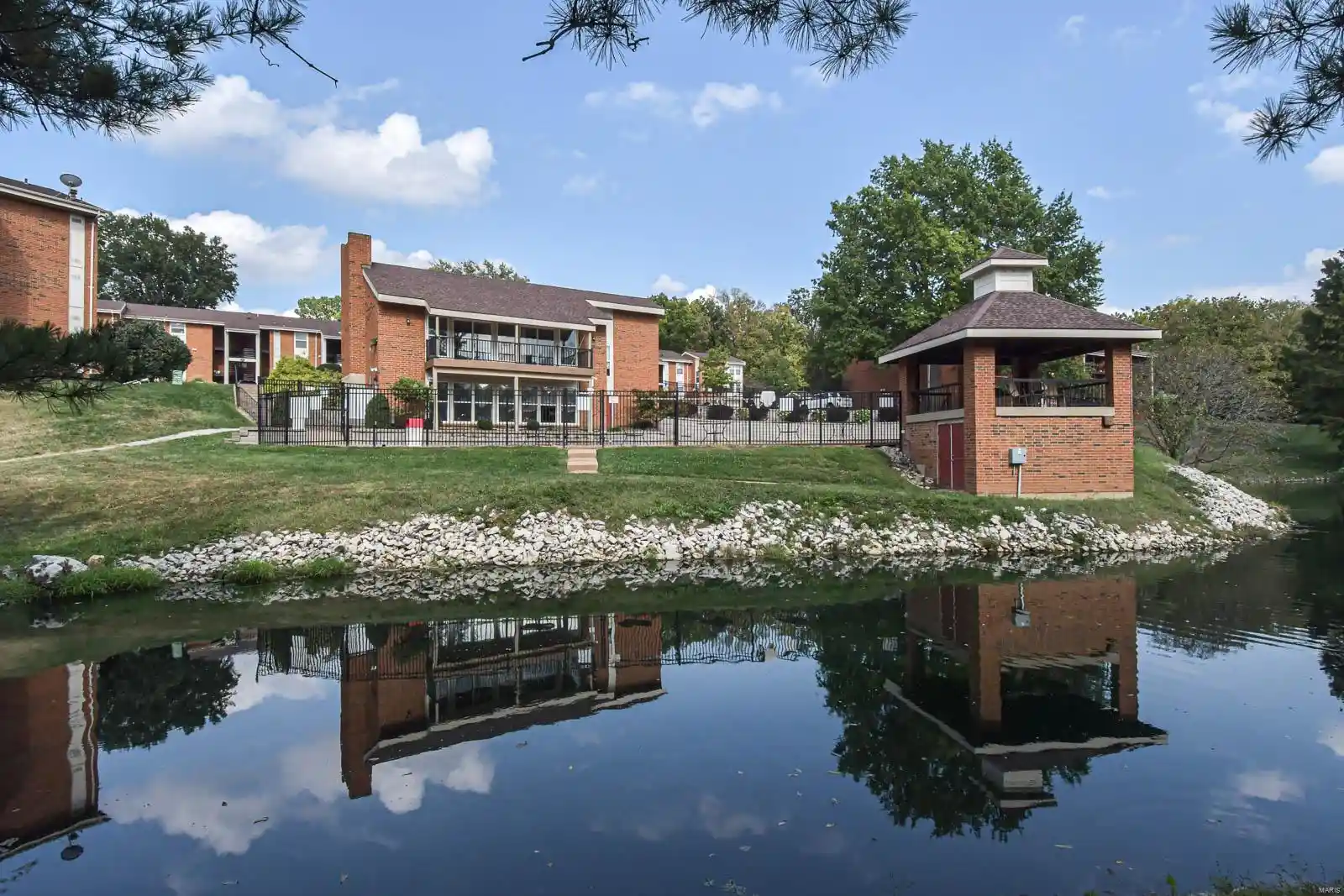 Listing Photo 49 - Condo for sale in 1934 Greenpoint Dr located at 1934 Greenpoint Dr, Kirkwood, MO 63122 - Unit #304