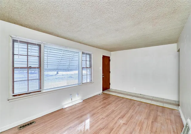 Photo 4 of Sale Pending at (Undisclosed), Saint Louis, MO 63137 | MLS# 25000043 | Listing updated on 2025-03-18