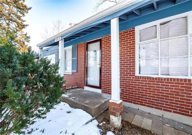 Photo 3 of Sale Pending at 10618 Alliance Dr, Saint Louis, MO 63136 | MLS# 25000086 | Listing updated on 2025-03-11
