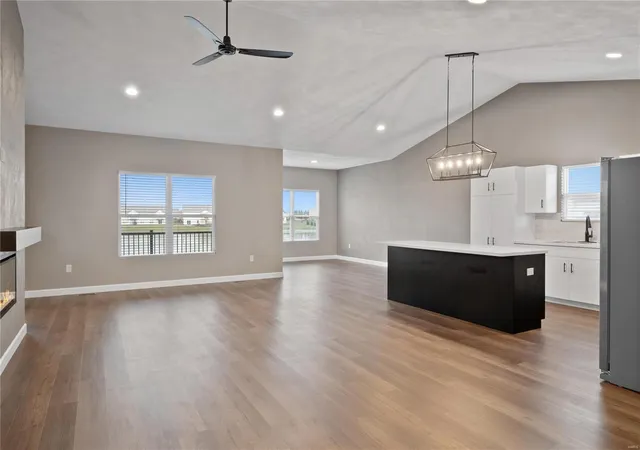 5th image of 704 Applewood Creek Dr, Fairview Heights, IL 62208 | MLS# 25000192