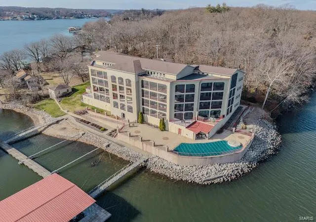 Photo 1 of Condo for sale at 3168 Twin Rivers Point, Camdenton, MO 65020 | MLS# 25000268 | Listing updated on 2025-01-12