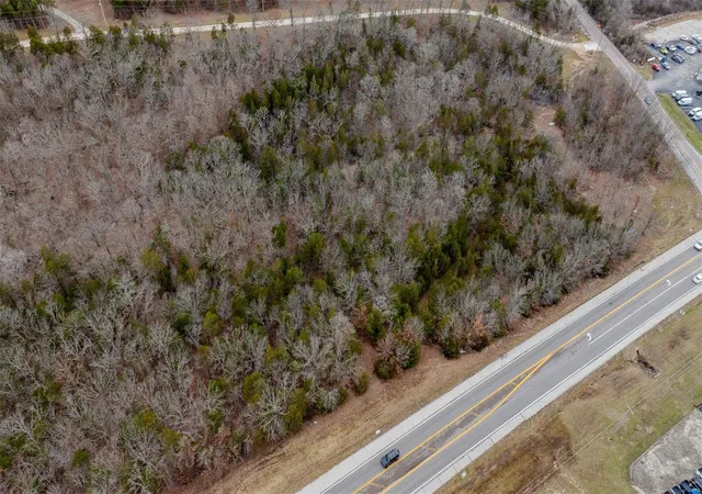 3rd image of 1600 Hawkwood Trail #Lot 1B, De Soto, MO 63020 | MLS# 25000301
