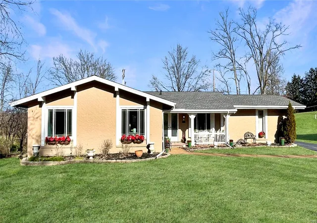 Photo 1 of Single family home for sale at 12679 Villa Hill Ln, Saint Louis, MO 63141 | MLS# 25000314 | Listing updated on 2025-01-30