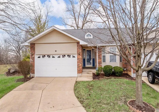 Photo 1 of Condo for sale at 86 Rue De Paix, Lake Saint Louis, MO 63367 | MLS# 25000316 | Listing updated on 2025-01-05