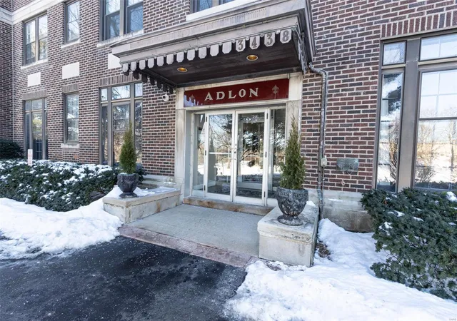 Condo for sale at 3438 Russell Blvd #502, Saint Louis, MO 63104 | MLS# 25000317 | Listing updated on 2025-03-12
