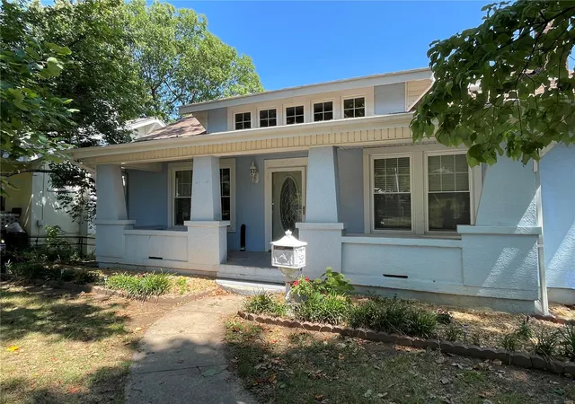 Photo 1 of Single family home for sale at 903 Kinzer St, Poplar Bluff, MO 63901 | MLS# 25000328 | Listing updated on 2025-01-05