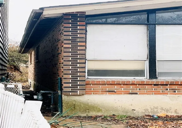 Photo 2 of Single family home for sale at 4610 Lexington Ave, Saint Louis, MO 63115 | MLS# 25000391 | Listing updated on 2025-01-03