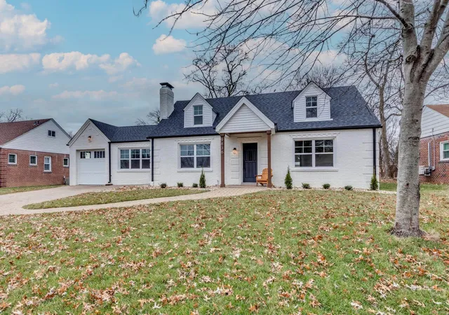 Photo 1 of Single family home for sale at 9836 Arv Ellen Dr, Saint Louis, MO 63123 | MLS# 25000399 | Listing updated on 2025-01-05