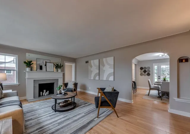 Photo 1 of Single family home for sale at 9836 Arv Ellen Dr, Saint Louis, MO 63123 | MLS# 25000399 | Listing updated on 2025-01-05