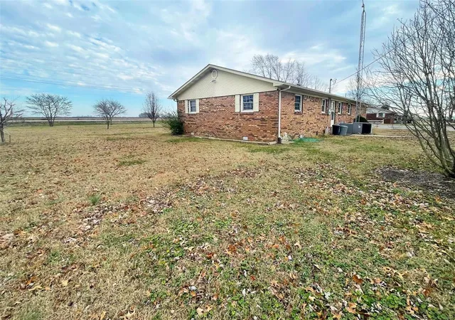 Photo 9 of Single family home for sale at 9667 State Hwy 25 S, Dexter, MO 63841 | MLS# 25000421 | Listing updated on 2025-01-03