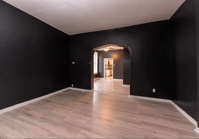 Photo 3 of Single family home for sale at 1116 Mclaran Ave, Saint Louis, MO 63147 | MLS# 25000476 | Listing updated on 2025-01-04