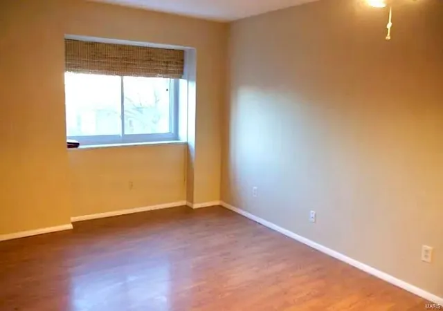 Photo 3 of Condo for sale at 4355 Maryland Ave #412, Saint Louis, MO 63108 | MLS# 25000484 | Listing updated on 2025-01-04