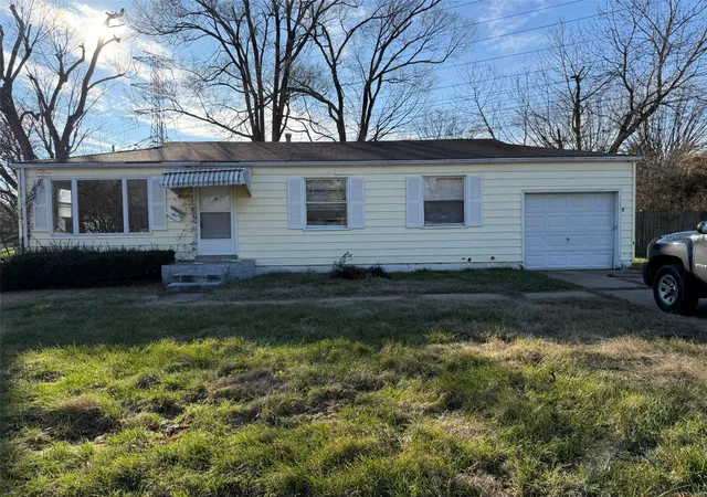 Photo 1 of Single family home for sale at 744 Kelvin Dr, Saint Louis, MO 63137 | MLS# 25000549 | Listing updated on 2025-01-07