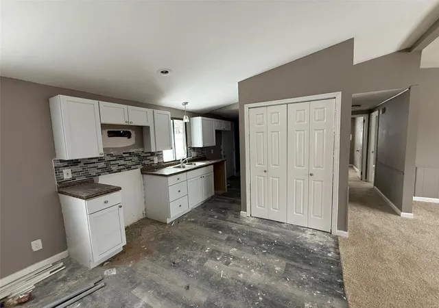 Photo 2 of Single family home for sale at 3534 Elm Point Rd, Saint Charles, MO 63301 | MLS# 25000588 | Listing updated on 2025-01-07