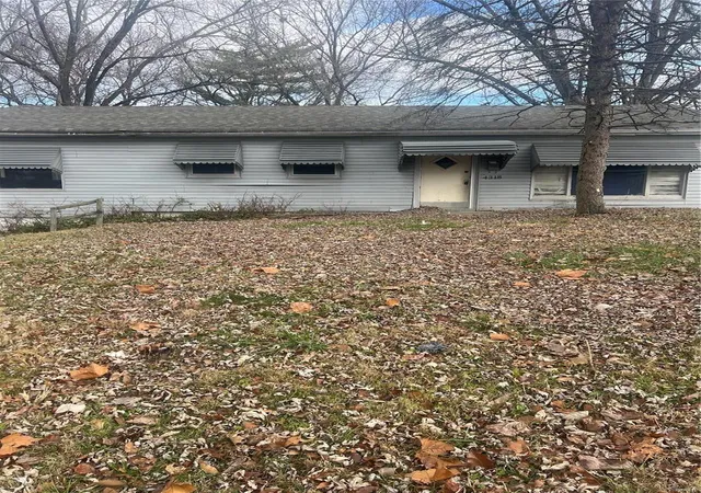 Photo 1 of Single family home for sale at 4318 Rozier Dr, Saint Louis, MO 63134 | MLS# 25000766 | Listing updated on 2025-01-06
