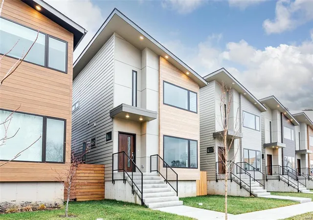 Photo 3 of Single family home for sale at 4437 Vista Ave, Saint Louis, MO 63110 | MLS# 25000810 | Listing updated on 2025-01-10