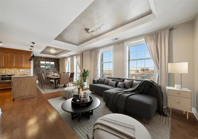 Condo for sale at 232 N Kingshighway Blvd #1201, Saint Louis, MO 63108 | MLS# 25000826 | Listing updated on 2025-01-13