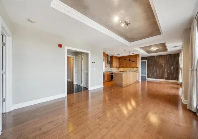 Photo 2 of Condo for sale at 232 N Kingshighway Blvd #1201, Saint Louis, MO 63108 | MLS# 25000826 | Listing updated on 2025-01-13