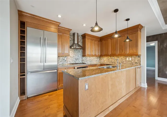 Photo 4 of Condo for sale at 232 N Kingshighway Blvd #1201, Saint Louis, MO 63108 | MLS# 25000826 | Listing updated on 2025-01-13