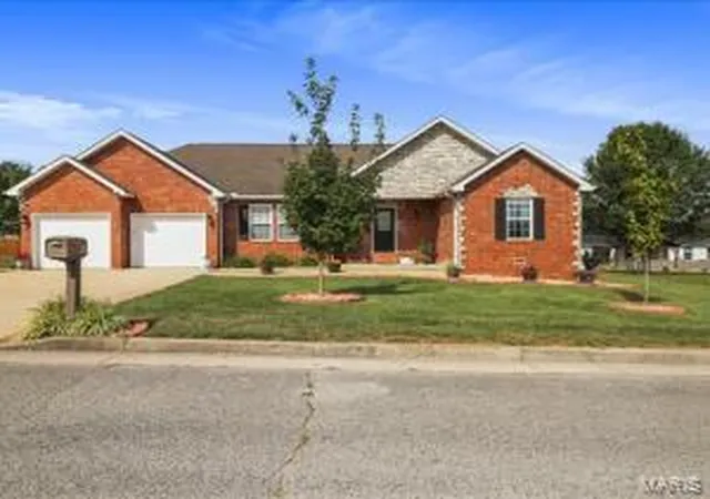 Homes for sale in West Plains, MO | 2321 Alley Springs Dr, West Plains, MO 65775 | MLS# 25001014