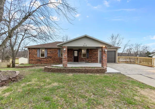 2nd image of 337 Grandview Dr, Jackson, MO 63755 | MLS# 25001065