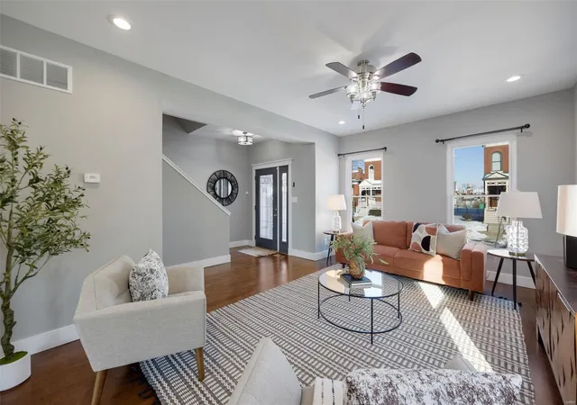 Photo 3 of Single family home for sale at 4230 Norfolk Ave, Saint Louis, MO 63110 | MLS# 25001178 | Listing updated on 2025-03-18