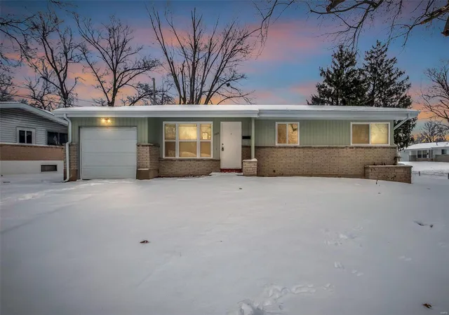 Photo 1 of Single family home for sale at 10618 Landseer Dr, Saint Louis, MO 63136 | MLS# 25001211 | Listing updated on 2025-03-17