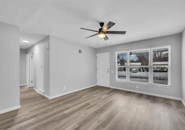 Photo 3 of Single family home for sale at 10618 Landseer Dr, Saint Louis, MO 63136 | MLS# 25001211 | Listing updated on 2025-03-17