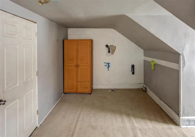 Photo 36 of Single family home for sale at 1016 S Charles St, Belleville, IL 62220 | MLS# 25001250 | Listing updated on 2025-02-27