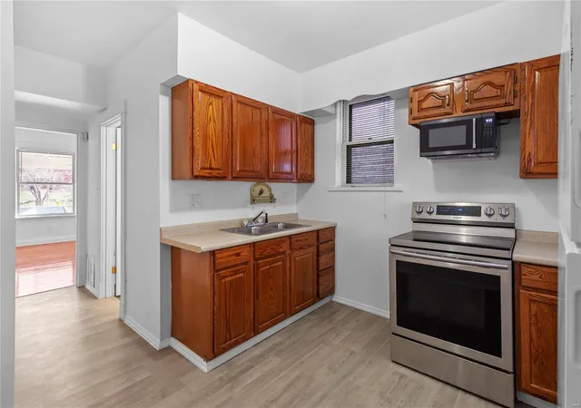 Photo 4 of Single family home for sale at 3841 Oregon Ave, Saint Louis, MO 63118 | MLS# 25001277 | Listing updated on 2025-03-13