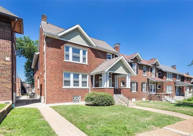 Photo 2 of Multi family home for sale at 4983 Chippewa St, Saint Louis, MO 63109 | MLS# 25001349 | Listing updated on 2025-01-13