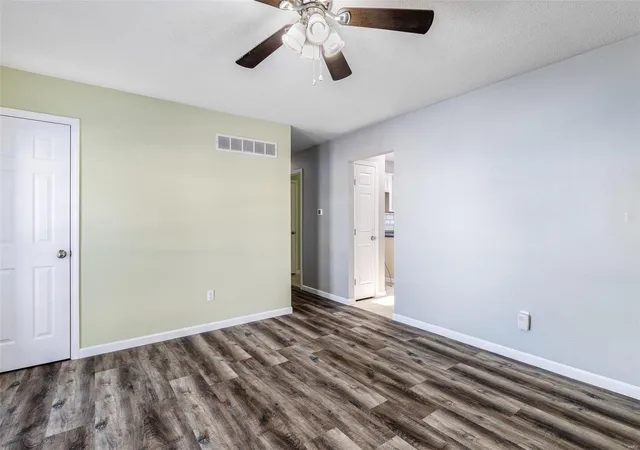 Photo 1 of Single family home for sale at 1028 Sunridge Trails S, Pevely, MO 63070 | MLS# 25001376 | Listing updated on 2025-01-12