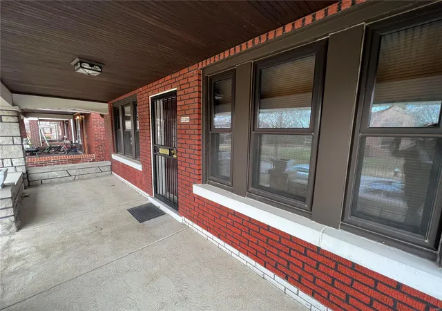 Photo 2 of Single family home for sale at 5130 Labadie Ave, Saint Louis, MO 63115 | MLS# 25001411 | Listing updated on 2025-01-11