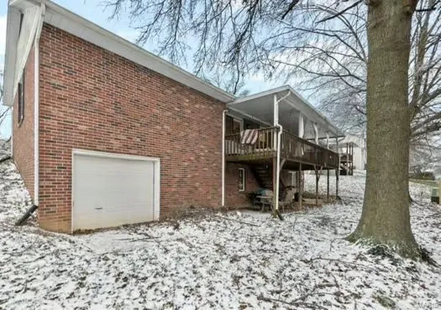 Photo 4 of Single family home for sale at 1005 Leigh Ann Ct, Jackson, MO 63755 | MLS# 25001486 | Listing updated on 2025-01-10
