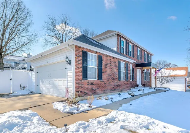 Photo 2 of Single family home for sale at 3521 Ruby Ln, Saint Charles, MO 63303 | MLS# 25001533 | Listing updated on 2025-01-28