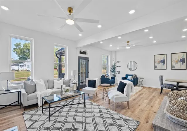 Photo 3 of Single family home for sale at 3446 Greenwood Blvd, Saint Louis, MO 63143 | MLS# 25001543 | Listing updated on 2025-03-12