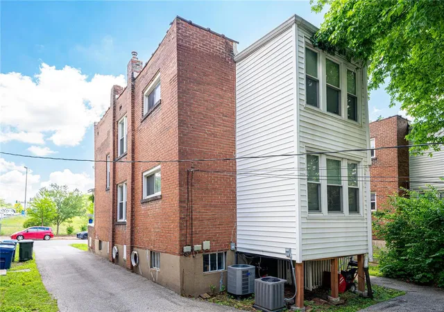 Photo 28 of Multi family home for sale at 1319 Woodland Dr, Saint Louis, MO 63117 | MLS# 25001647 | Listing updated on 2025-01-11