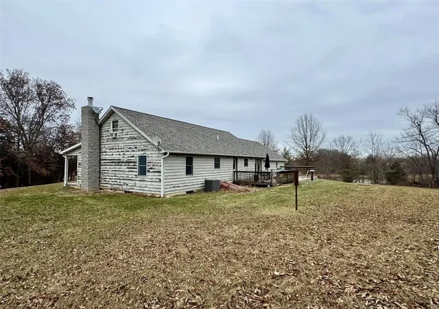 Photo 2 of Single family home for sale at 39893 Monroe Road 588, Monroe, MO 63456 | MLS# 25001740 | Listing updated on 2025-01-13