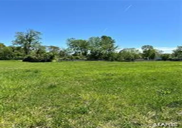 Photo 1 of Land for sale at 1416 Fairwood Dr, Belleville, IL 62220 | MLS# 25001751 | Listing updated on 2025-01-13