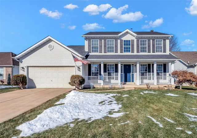 Photo 2 of Single family home for sale at 34 Seabiscuit Dr, Saint Charles, MO 63301 | MLS# 25001885 | Listing updated on 2025-01-22