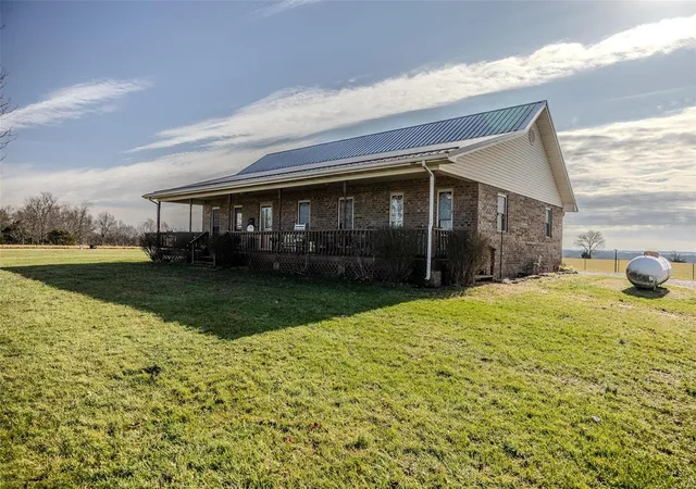 Photo 2 of Single family home for sale at 10530 Aspen Rd, Conway, MO 65632 | MLS# 25001945 | Listing updated on 2025-01-14