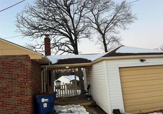 Photo 2 of Single family home for sale at 4300 Nelson Dr, Saint Louis, MO 63121 | MLS# 25002132 | Listing updated on 2025-01-17